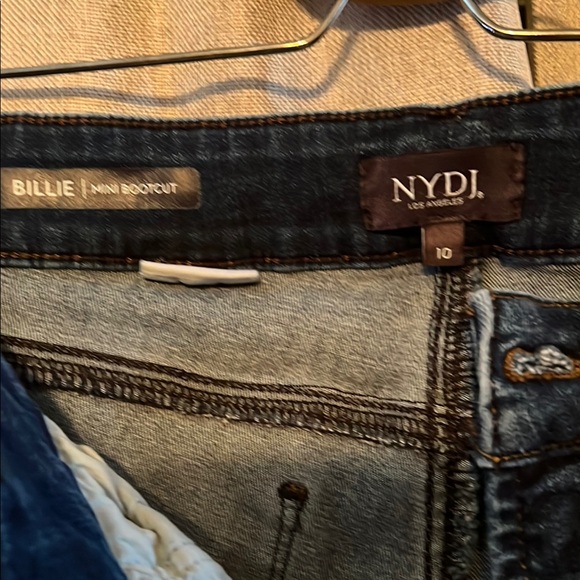 NYDJ Dark Blue Billie mini boot cut Jeans sz 10 excellent like new condition - Picture 2 of 5